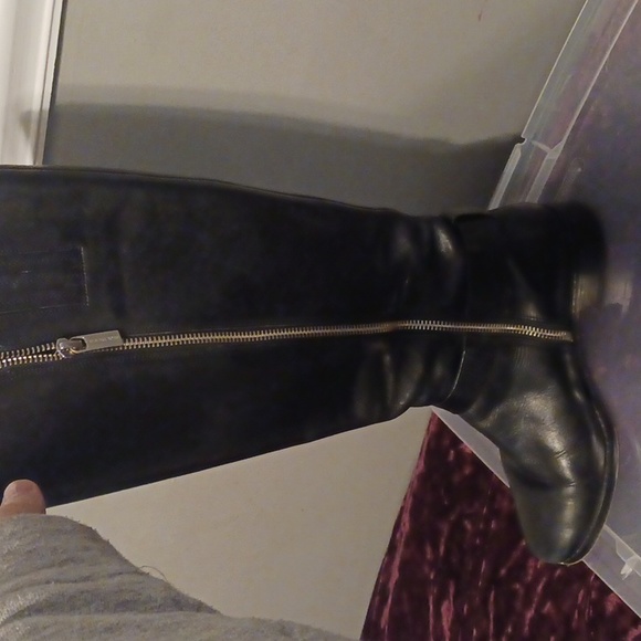 MK black boots 👢 - Picture 5 of 6